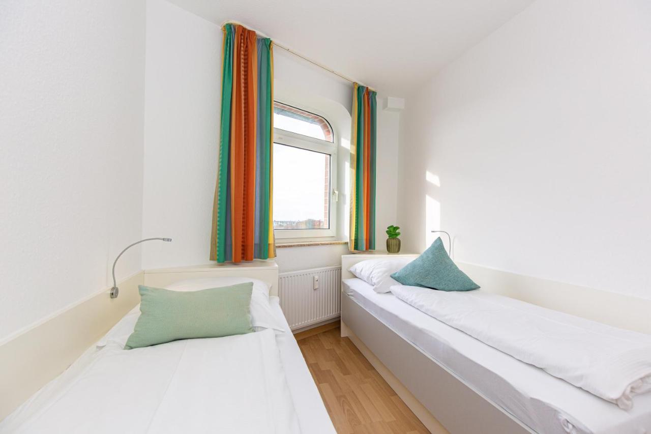 Apartment Trafalgar 323 *